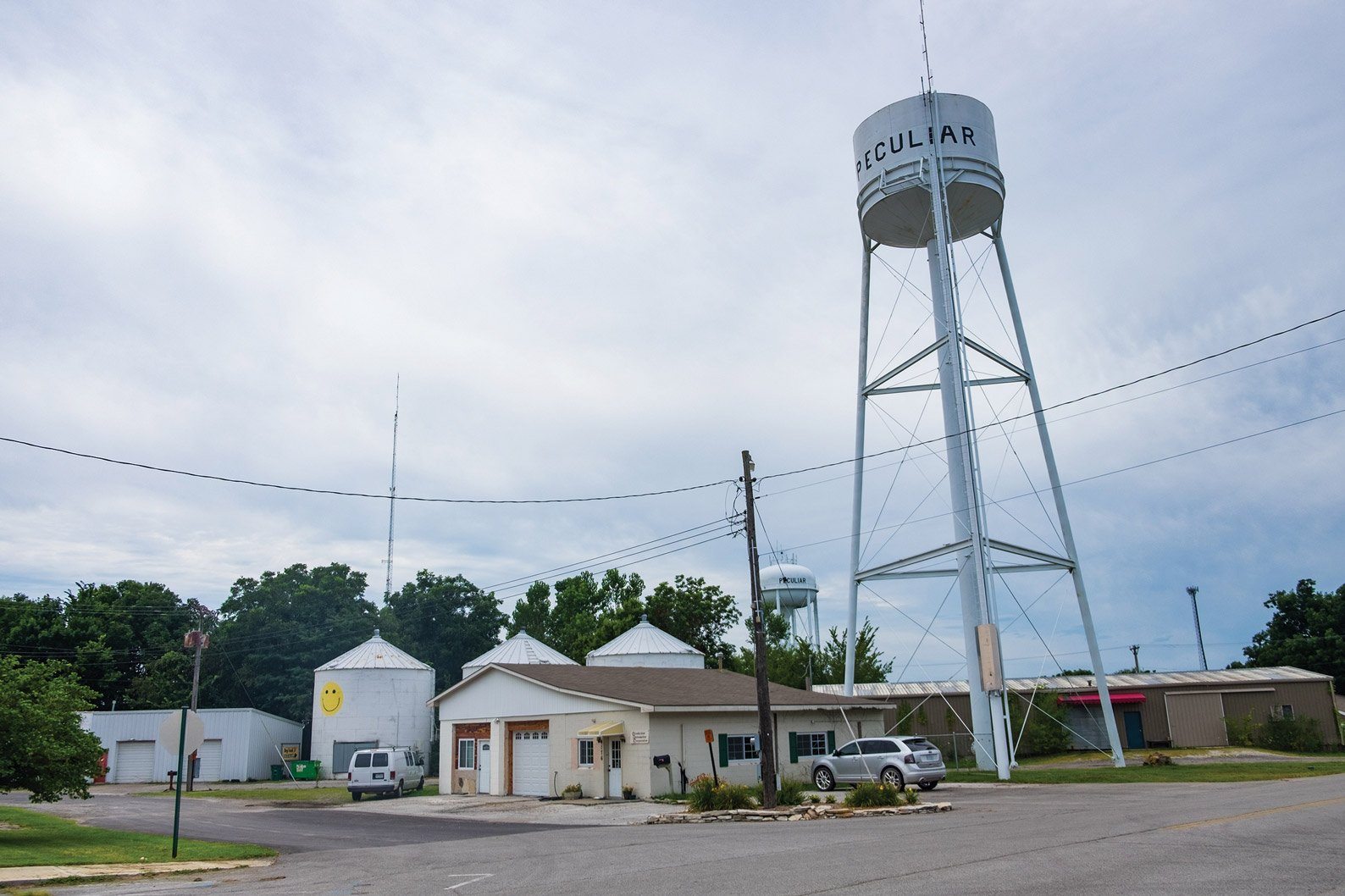 mighty-peculiar-missouri-life-magazine