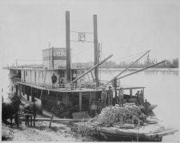 Old photo of river boat in the early 1900's