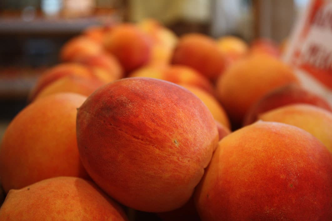 Peaches at a Missouri Farmers Market