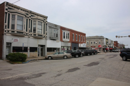 Downtown Kirksville buildings and parking