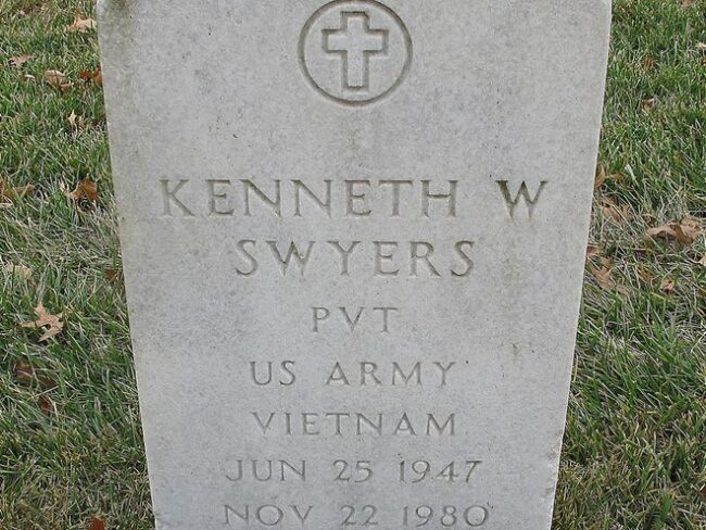Kenneth W Swyers grave