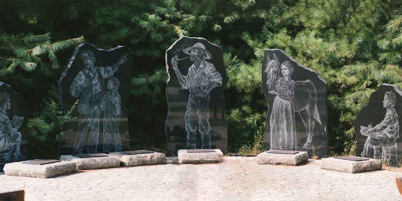Monument marking the Santa Fe Trail at Franklin, Missouri.