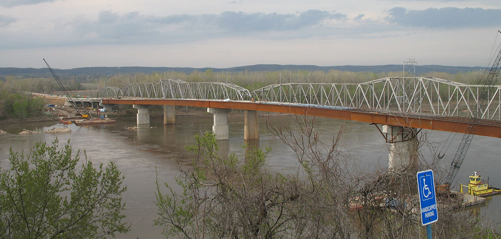 A bridge over river in hermann Missouri
