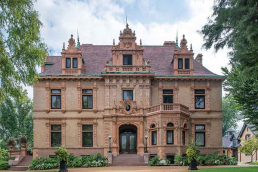The Magic Chef Mansion was built by Charles Stockstrom, who came to St. Louis from Germany in 1880. He made a fortune in the Quick Meal Stove Company, later renamed Magic Chef. The company was the largest stove maker in the world at one time. The mansion was completed in 1908 and modeled after the Schloss castle in Germany. The mansion is open for tours. Photo by Michael Daft.