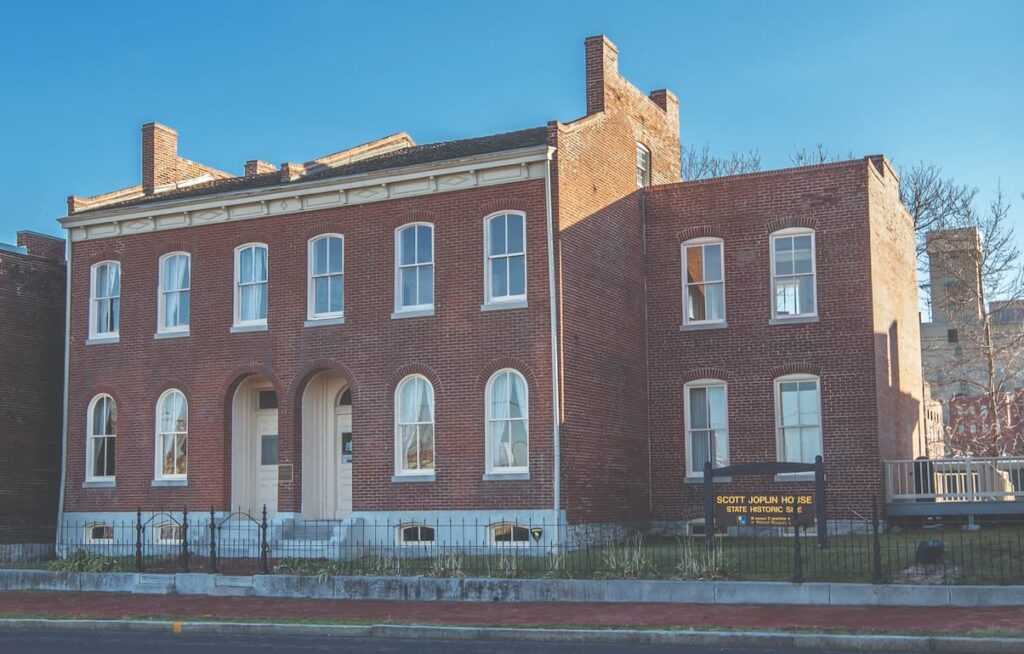 a large brick building